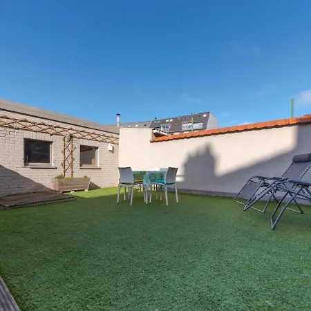 Casa Bunck With Parking By Interhome